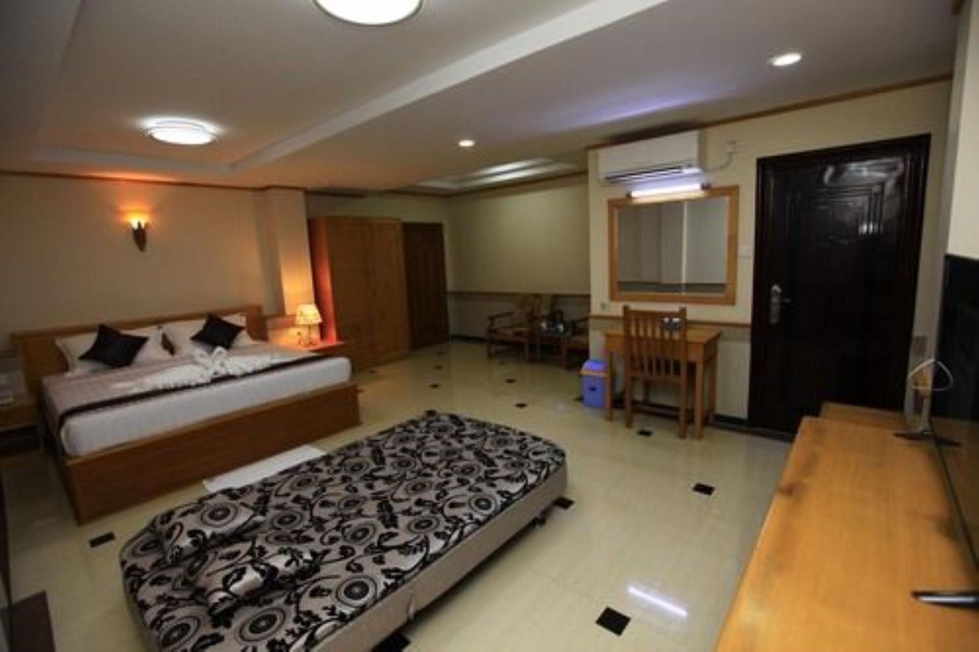Hotel Novel Yangon Exterior foto