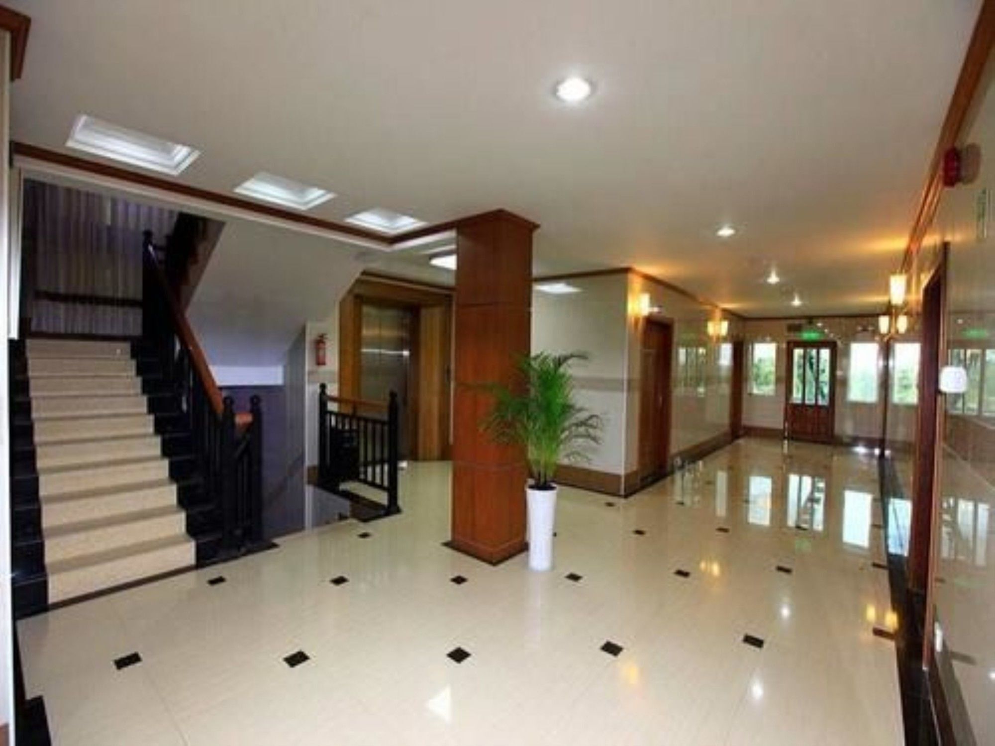 Hotel Novel Yangon Exterior foto