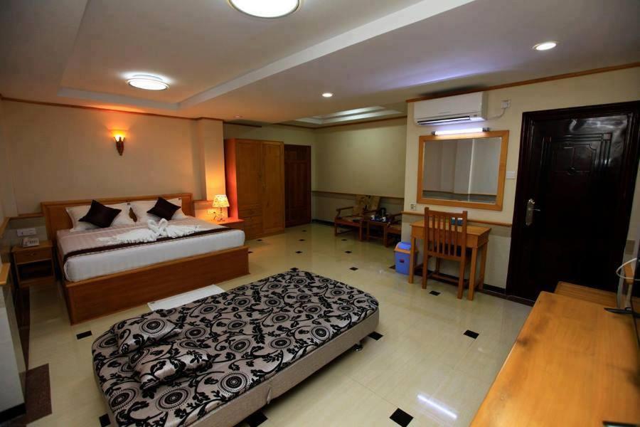 Hotel Novel Yangon Exterior foto